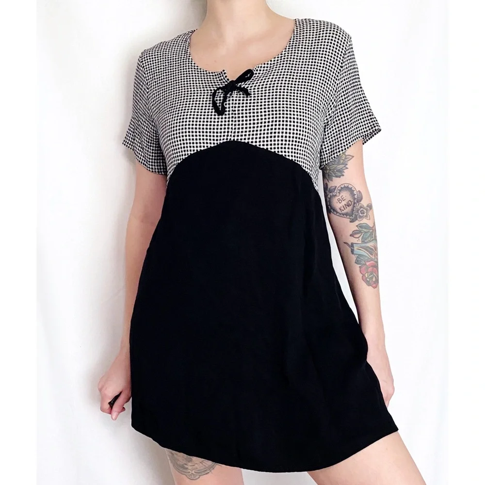 SOLD • Vintage Gingham Black + White Checkered Tunic Mini Babydoll Dress - Picture 2 of 9